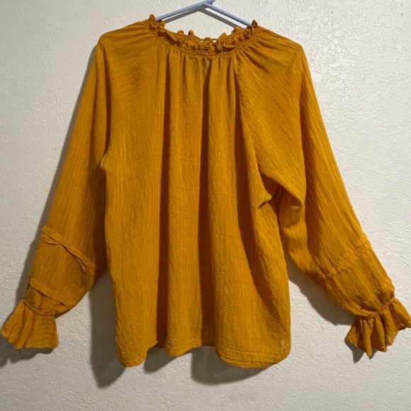 TORRID Gauze Lace-Up Peasant Top SZ  1 - Picture 5 of 7